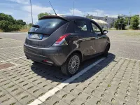 Usata Lancia Ypsilon Gold 69 CV (50 kW) 2012 Bronzo Utilitaria