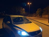 Begagnad Ford Focus 90 HK (66 kW) 2010 Grå Sedan