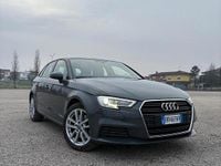 Usata Audi A3 Admired 150 CV (110 kW) 2019 Grigio Berlina