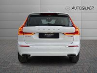 Usata Volvo XC60 Inscription 235 CV (172 kW) 2018 Bianco / pastello SUV