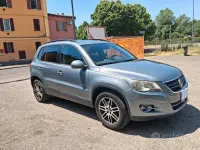 Usata VW Tiguan 140 CV (102 kW) 2008 Grigio SUV