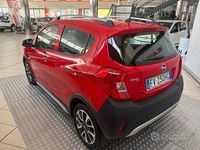 Usata Opel Karl Rocks 73 CV (53 kW) 2019 Rosso Utilitaria