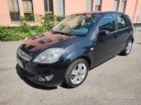 Usata Ford Fiesta 75 CV (55 kW) 2008 Nero Utilitaria