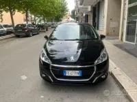Usata Peugeot 208 Allure 75 CV (55 kW) 2016 Nero Utilitaria