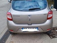 Usata Dacia Sandero Lauréate 75 CV (55 kW) 2014 Marrone Berlina