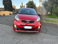 Usata Kia Picanto 69 CV (50 kW) 2015 Rosso Utilitaria