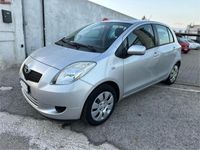 usata Toyota Yaris 1.0 5 porte ok neopatentati