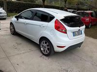 Usata Ford Fiesta Business Edition 97 CV (71 kW) 2011 Bianco Utilitaria