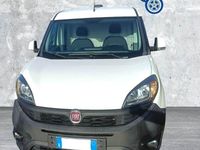 Usata Fiat Doblò Lounge 120 CV (88 kW) 2020 Bianco Monovolume
