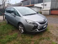 Usata Opel Zafira Tourer 131 CV (96 kW) 2012 Grigio Monovolume