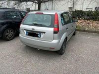 Usata Ford Fiesta Ambiente 75 CV (55 kW) 2002 Utilitaria