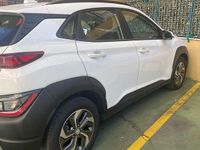 Usata Hyundai Kona 105 CV (77 kW) 2022 Bianco SUV