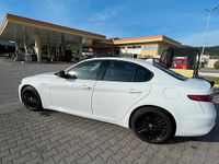 Usata Alfa Romeo Giulia Business 160 CV (117 kW) 2019 Bianco Berlina
