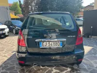 Usata Mercedes A180 Elegance 116 CV (85 kW) 2011 Nero Utilitaria