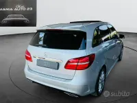 Usata Mercedes B180 Premium 109 CV (80 kW) 2017 Grigio Utilitaria