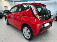 Usata Toyota Aygo X-wave 69 CV (50 kW) 2015 Rosso Utilitaria