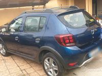 Usata Dacia Sandero 90 CV (66 kW) 2018 Blu Berlina