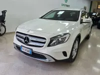 Usata Mercedes GLA180 Premium 109 CV (80 kW) 2015 Bianco SUV