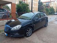 Usata Lancia Delta 120 CV (88 kW) 2011 Utilitaria