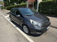 Usata Kia Rio LX 86 CV (63 kW) 2013 Grigio Berlina