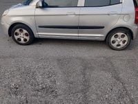 Usata Kia Picanto 62 CV (45 kW) 2011 Grigio Utilitaria