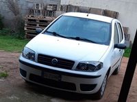 Usata Fiat Punto 69 CV (50 kW) 2006 Bianco Utilitaria