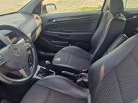 Begagnad Opel Astra Cosmo 105 HK (77 kW) 2006 Kombi