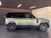 Usata Land Rover Defender Dynamic 200 CV (147 kW) 2023 Verde SUV
