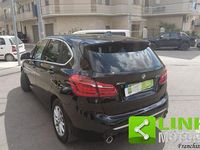 Usata BMW 218 Active Tourer Luxury Line 150 CV (110 kW) 2019 Nero Monovolume