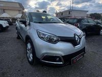 Usata Renault Captur 90 CV (66 kW) 2014 Argento SUV