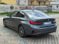 Usata BMW 318 Comfort Edition 149 CV (109 kW) 2022 Grigio Berlina