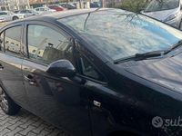 Usata Opel Corsa Club 86 CV (63 kW) 2010 Nero Berlina
