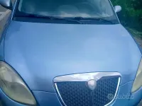 Usata Lancia Ypsilon 69 CV (50 kW) 2006 Bluazzurro Utilitaria