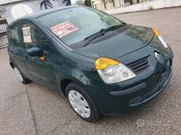Usata Renault Modus 75 CV (55 kW) 2012 Verde Monovolume