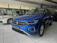 Usata VW T-Roc Life 116 CV (85 kW) 2022 Blu SUV