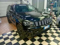 Usata Jeep Grand Cherokee Night Eagle 250 CV (183 kW) 2017 Nero SUV