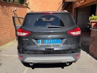 Usado Ford Kuga 120 CV (88 kW) 2015 Negro SUV