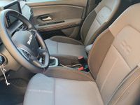 Usata Dacia Jogger Extreme 91 CV (66 kW) 2023 Grigio Monovolume