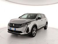 Usado Peugeot 5008 Allure 131 CV (96 kW) 2024 Gris SUV