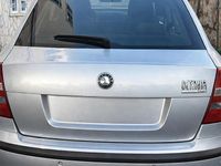 Usata Skoda Octavia Elegance 2005 Grigio Berlina