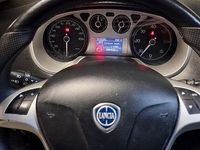 Usata Lancia Delta 120 CV (88 kW) 2009 Utilitaria