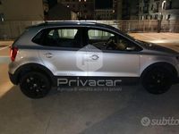 Käytetty VW Polo Cross 90 HP (66 kW) 2016 Harmaa Viistoperä