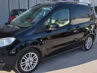 Usata Ford Tourneo Titanium 95 CV (69 kW) 2015 Nero Station wagon