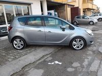 Usata Opel Meriva Design Edition 110 CV (80 kW) 2015 Blu Monovolume
