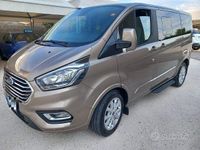 Usata Ford Tourneo Titanium 131 CV (96 kW) 2018 Marrone Monovolume