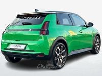 Nuova Renault 5 E-Tech Urban 89 kW (122 CV) 2026 Verde Berlina