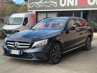 Usata Mercedes C200 Business 160 CV (117 kW) 2019 Blu Station wagon
