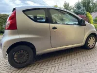 Usata Peugeot 107 68 CV (50 kW) 2007 Grigio Utilitaria