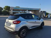 Usata Renault Captur 90 CV (66 kW) 2016 Grigio SUV