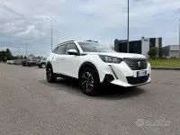 Usata Peugeot 2008 Allure 131 CV (96 kW) 2021 Bianco SUV